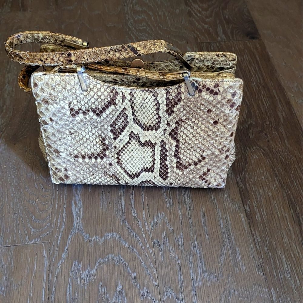 Manon Designer  Vintage Genuine Cobra Snake Skin Bag ♥️